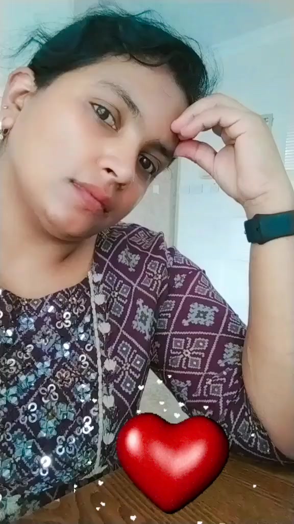 @Y.S.T . நான் ஒரு முட்டாள் பெண்