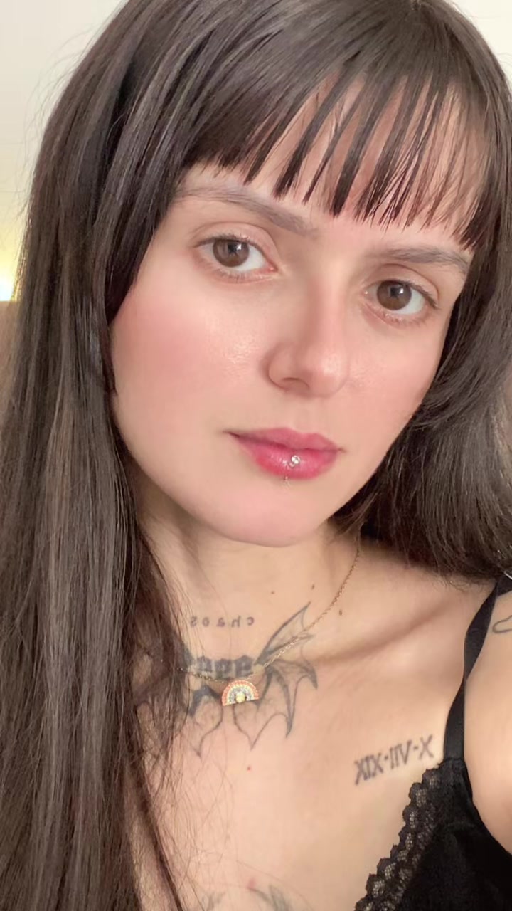 @AmandaCelante.com
