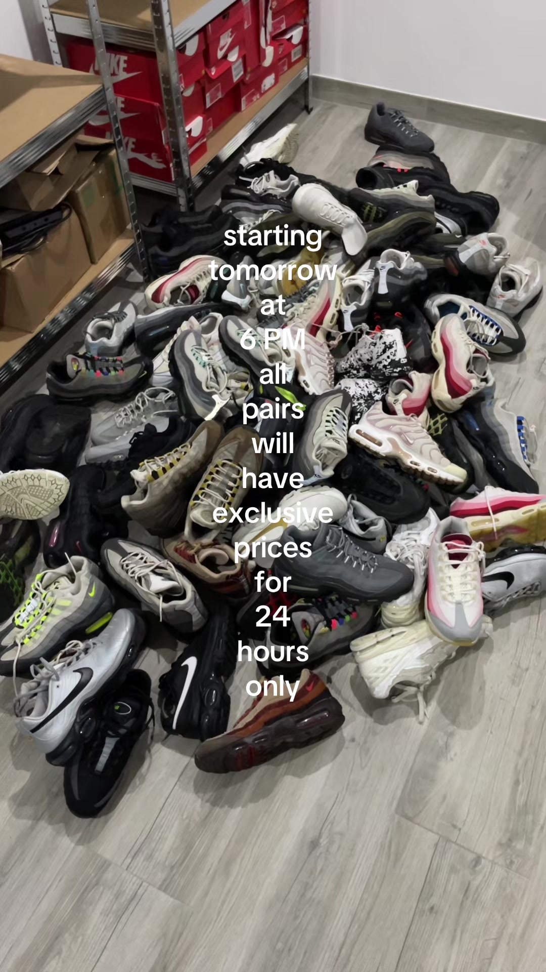@atom👟