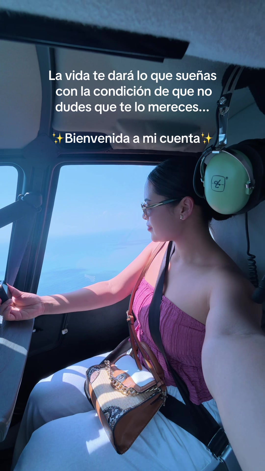 @LAURA MORALES F