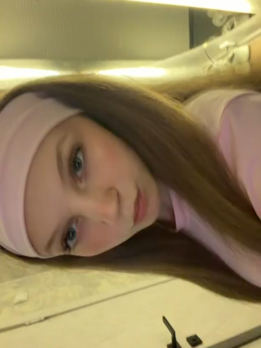 @𝒌𝒂𝒕𝒆𝒓𝒊𝒏𝒂😻