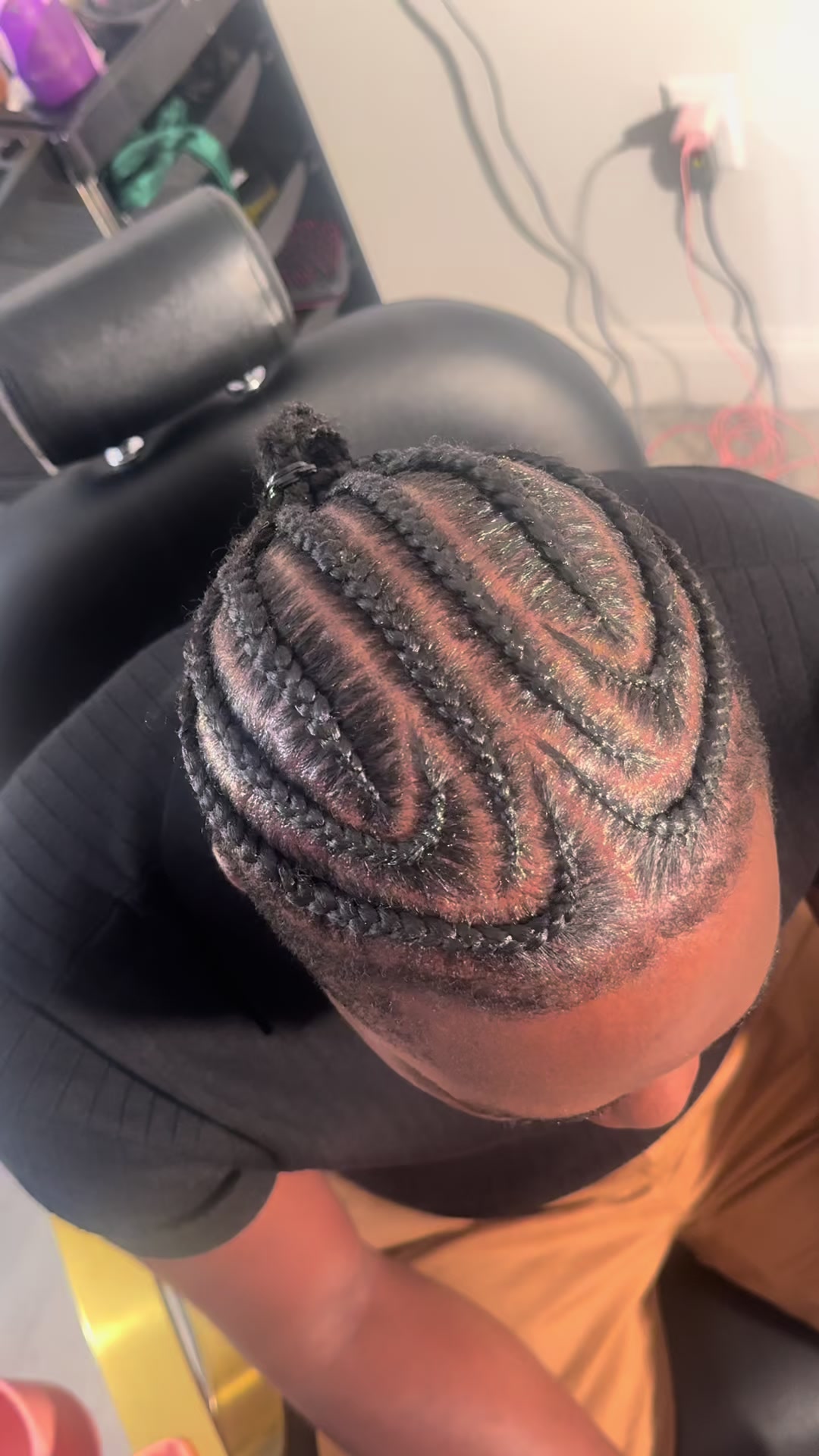 @Cape Cod Hairstylist ๐๐ฝโ๏ธ