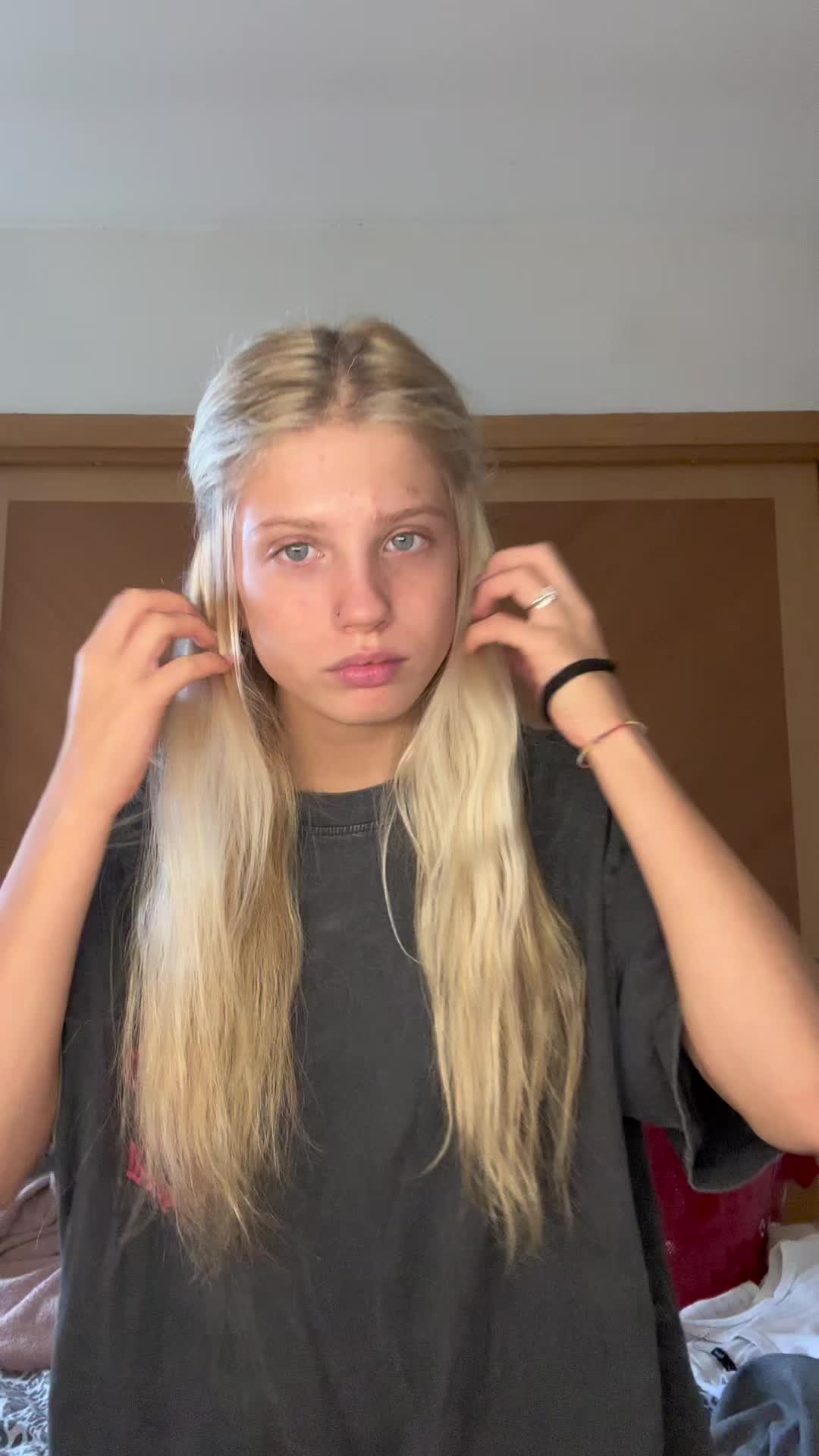 @vi