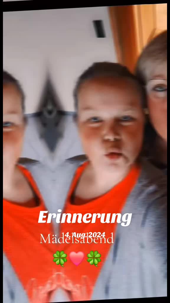 @Elli