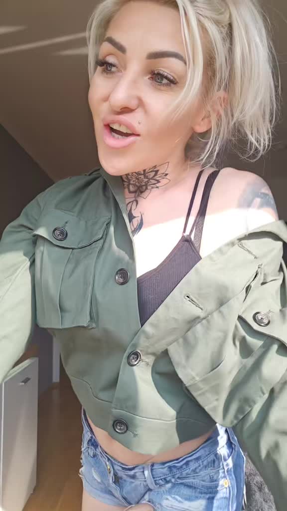 @Karolina