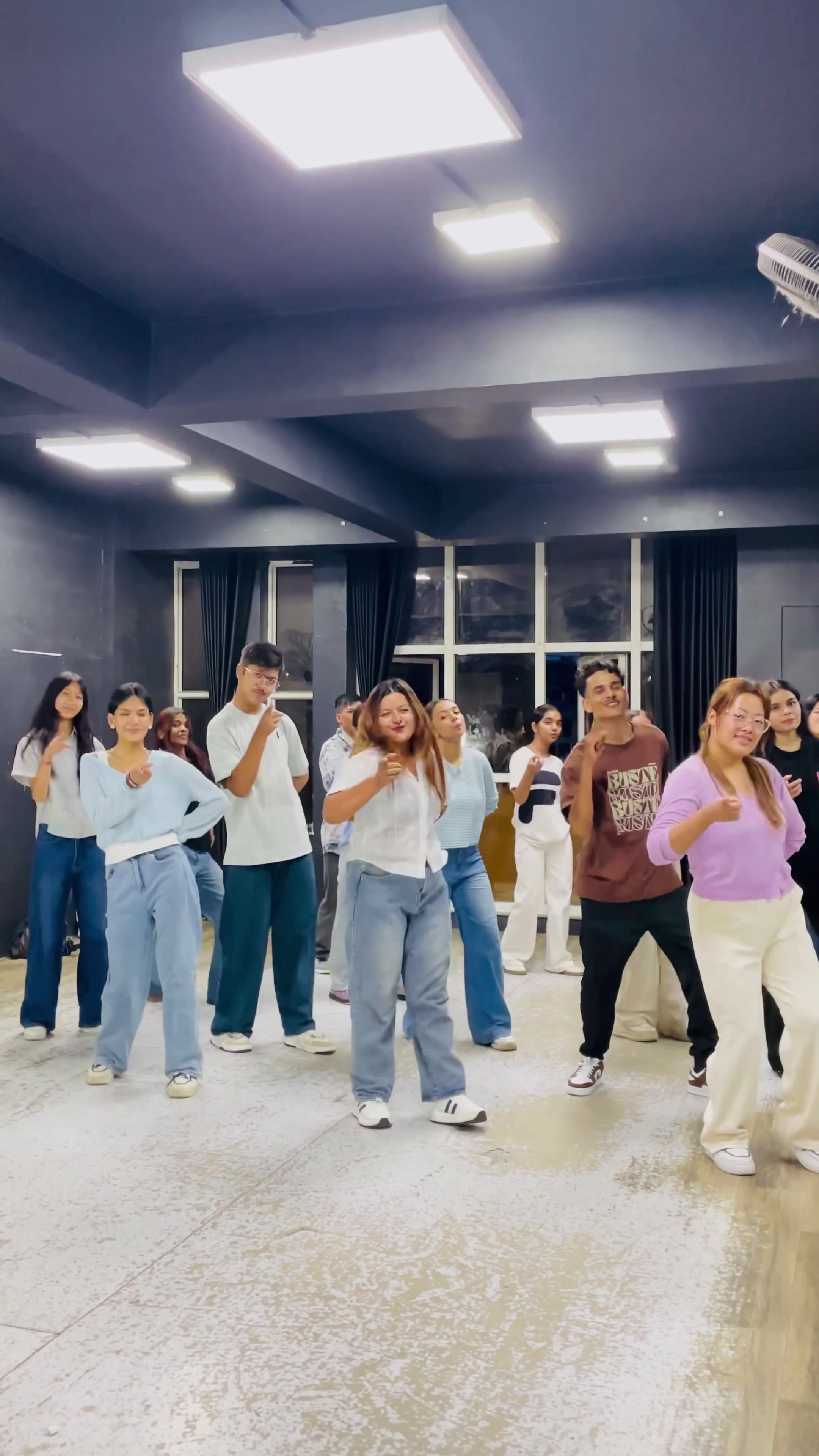 @Flexible Dance School