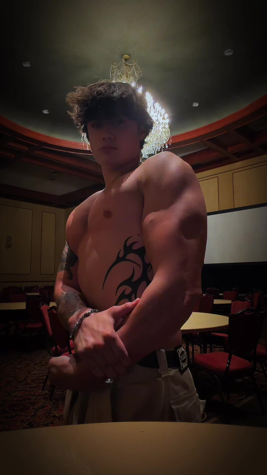 @Lateknightlifts