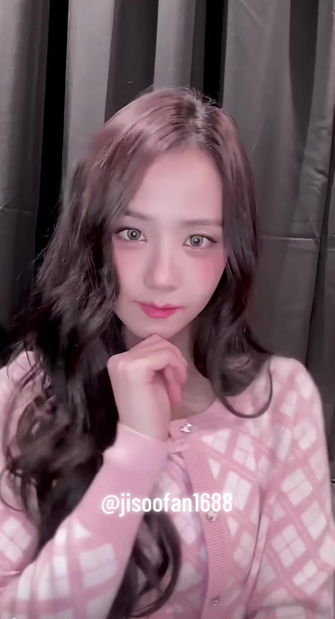 @Jisoofan
