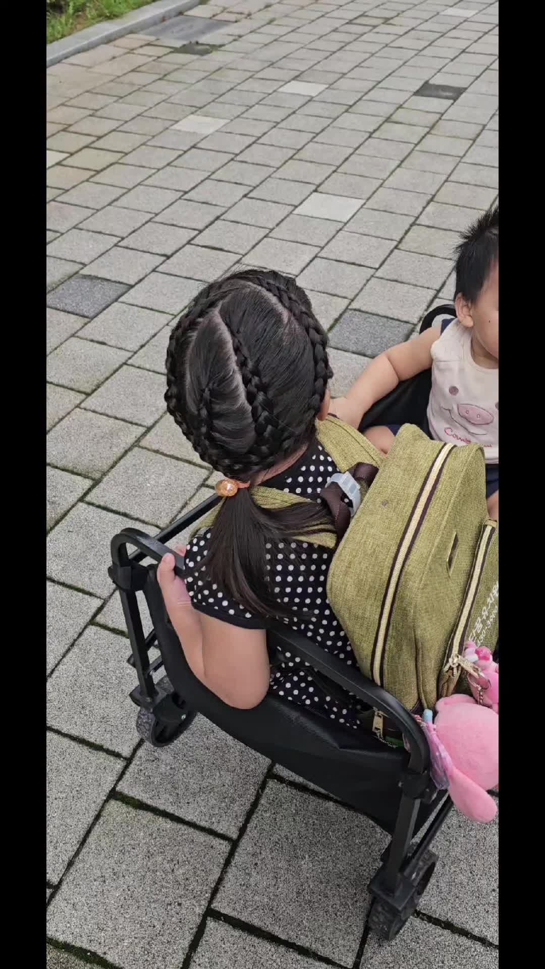 @yuna yujun omma 👨&zwj;👩&zwj;👧&zwj;👦