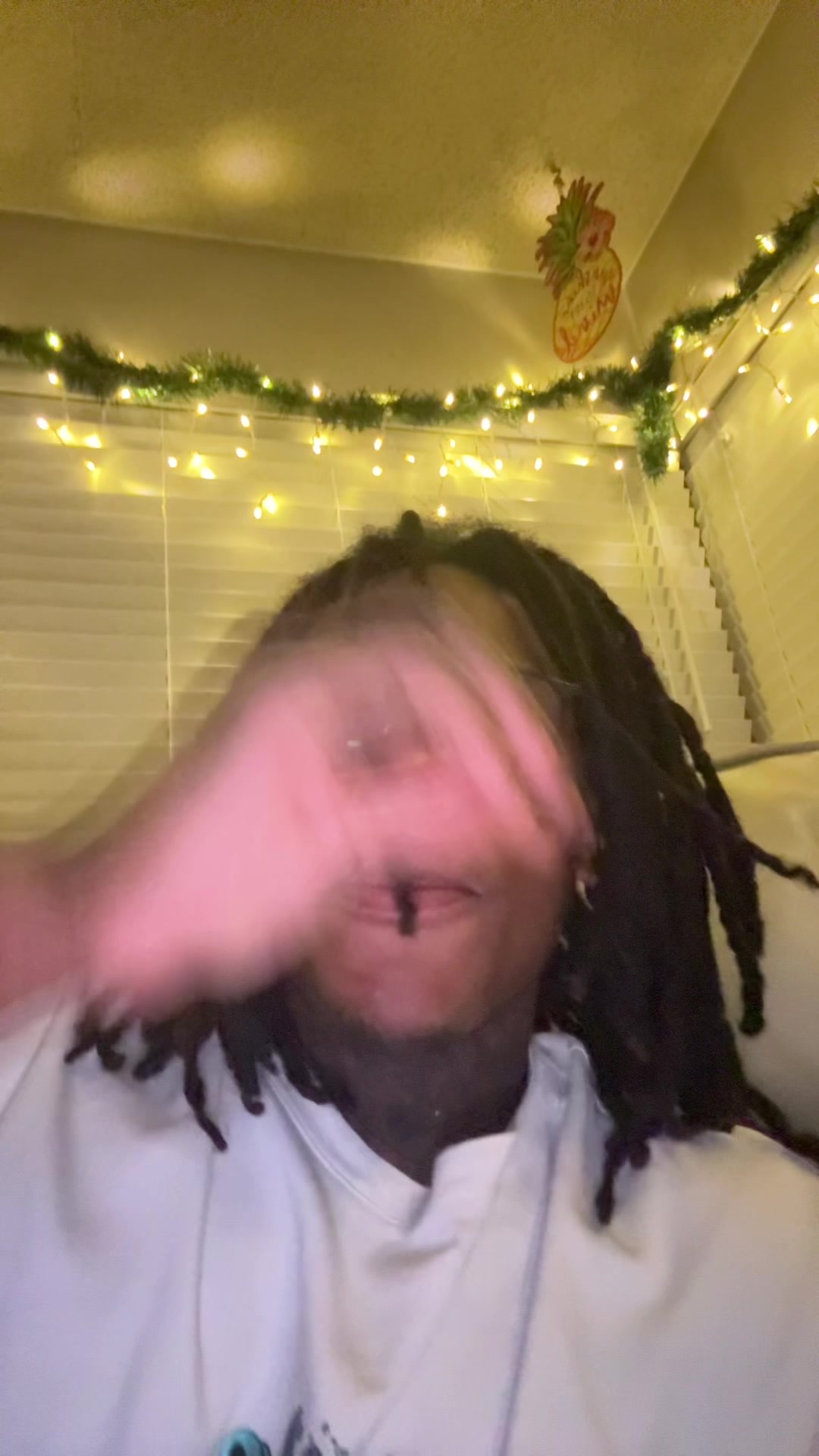 @︎