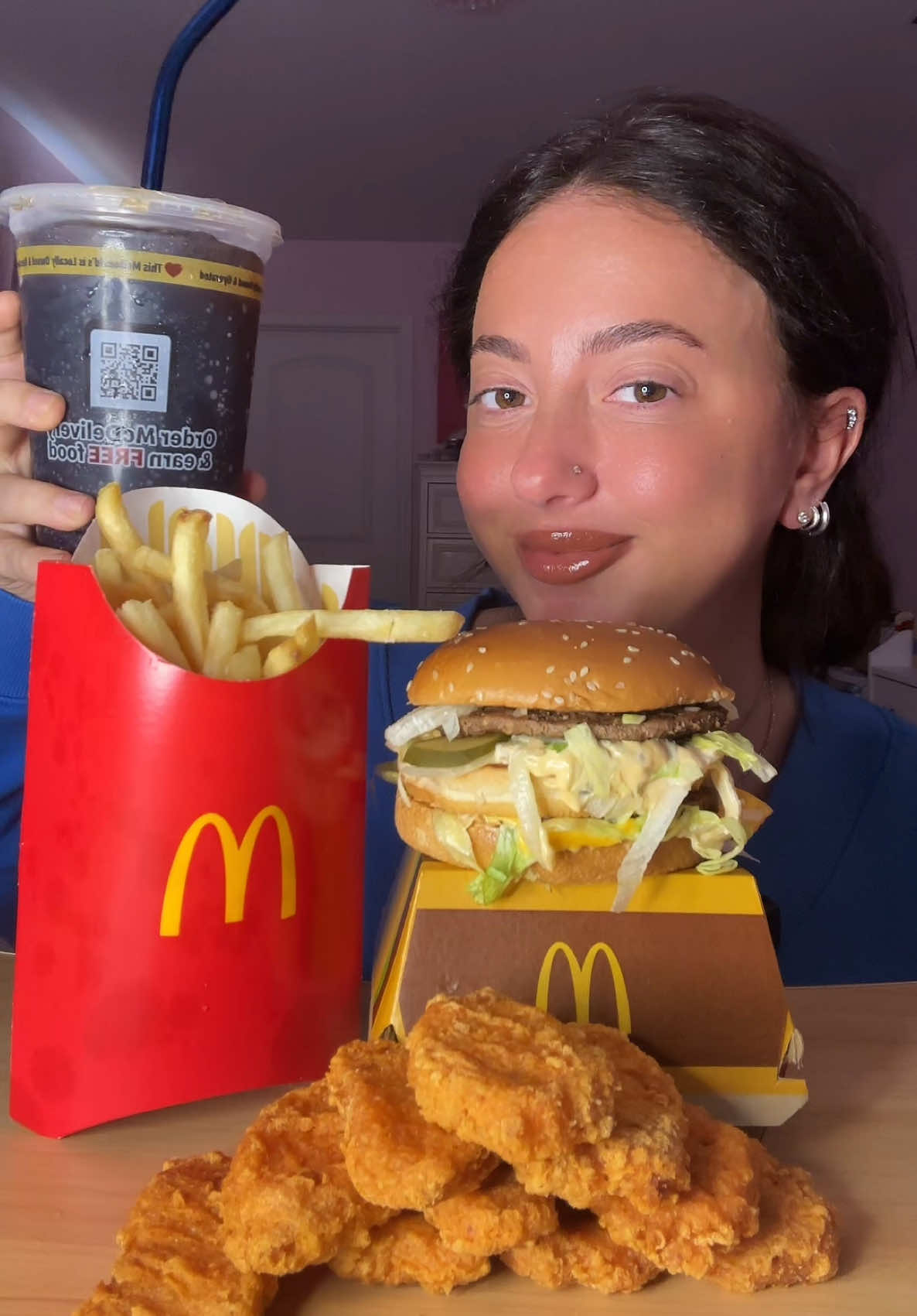@eatswithemmie