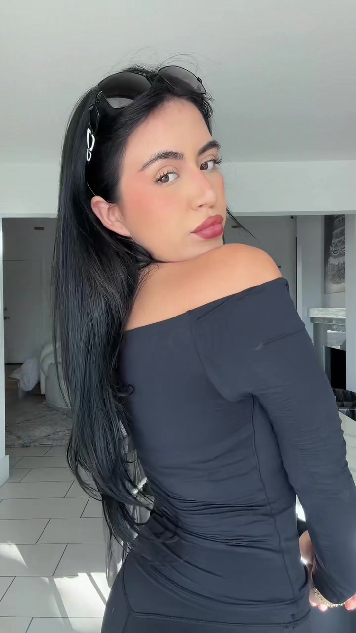 @ninelvilla