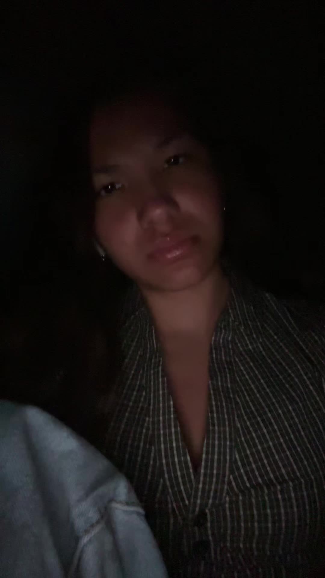 @Ava