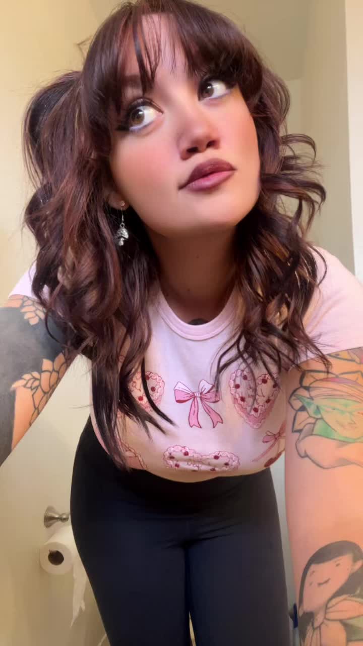 @fatbottomghoul