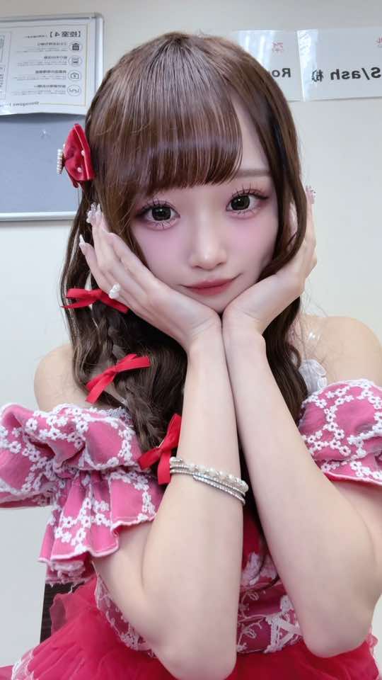 @にしのありさ