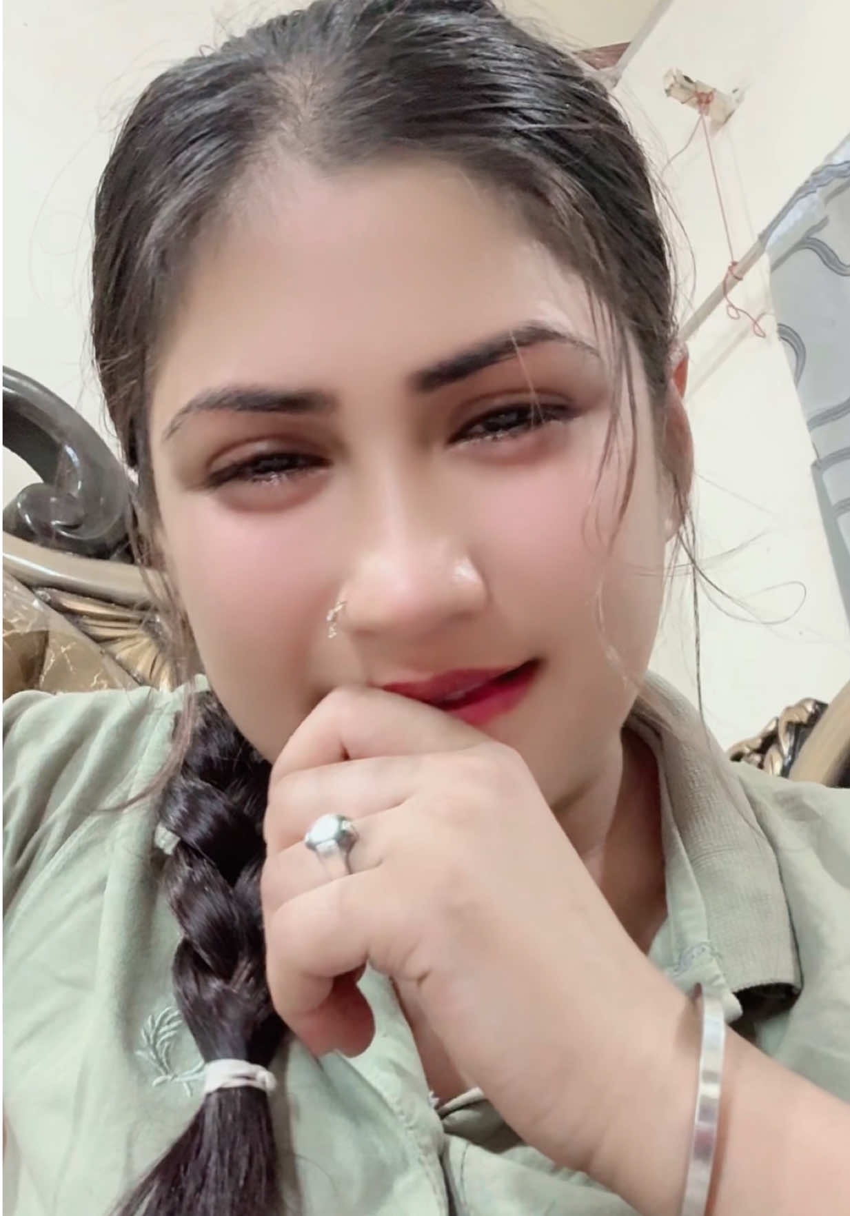 @Mahii_💔_Khan