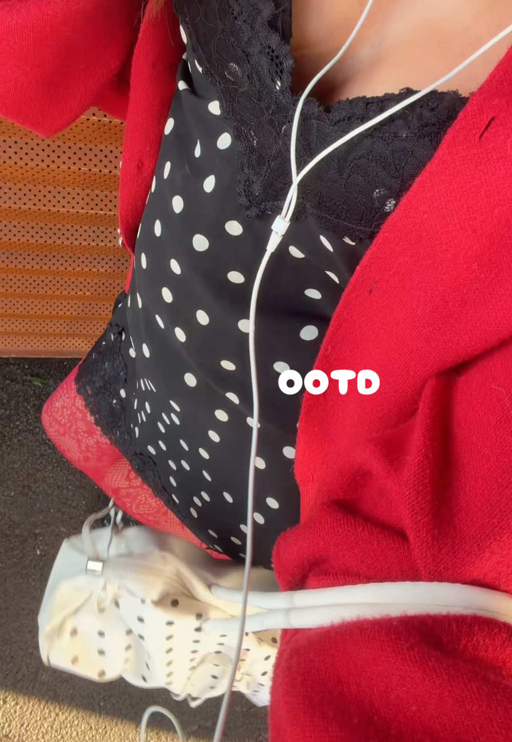 @स्मृती 🕯️🎧