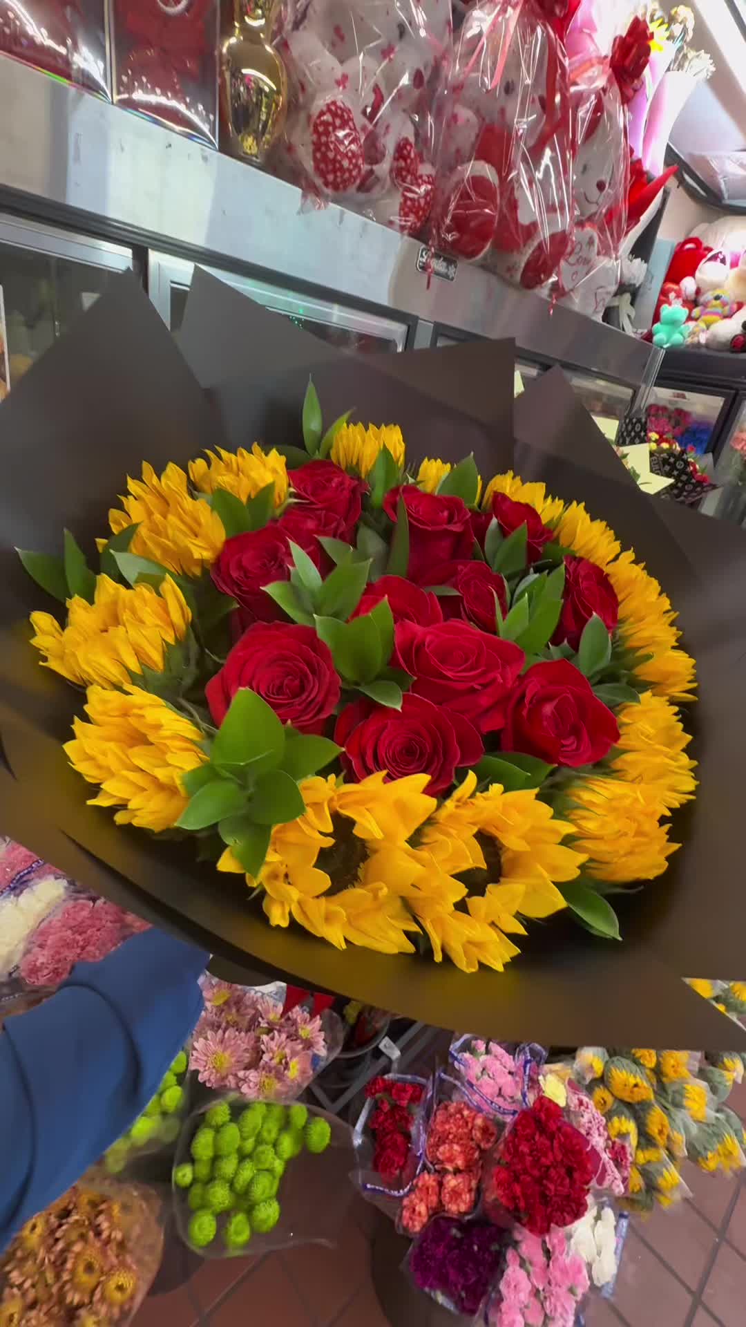@Paola Andrea's Flowers