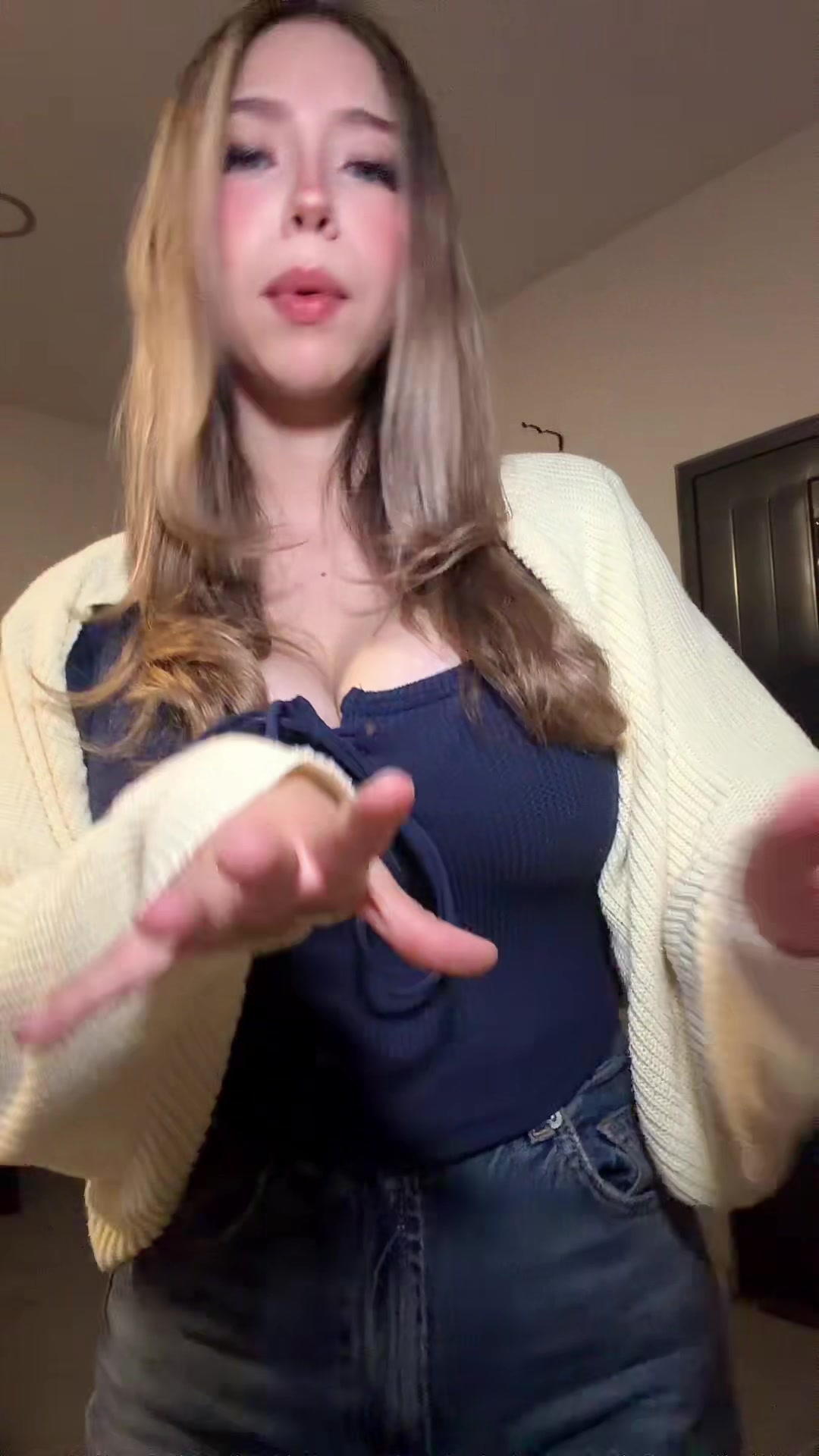 @Jatziry López