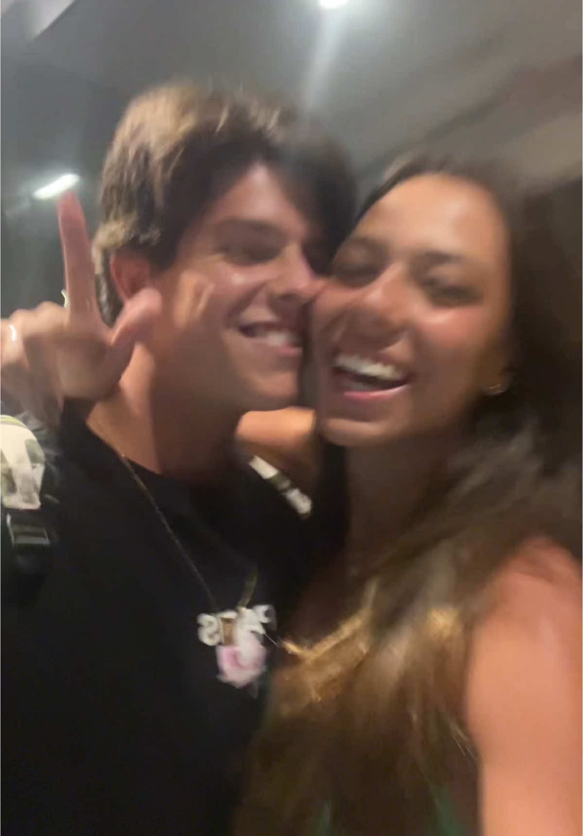 @Valews