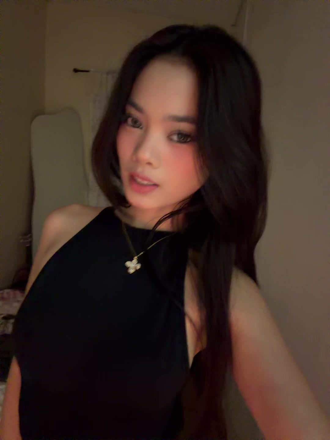 @Ella โ