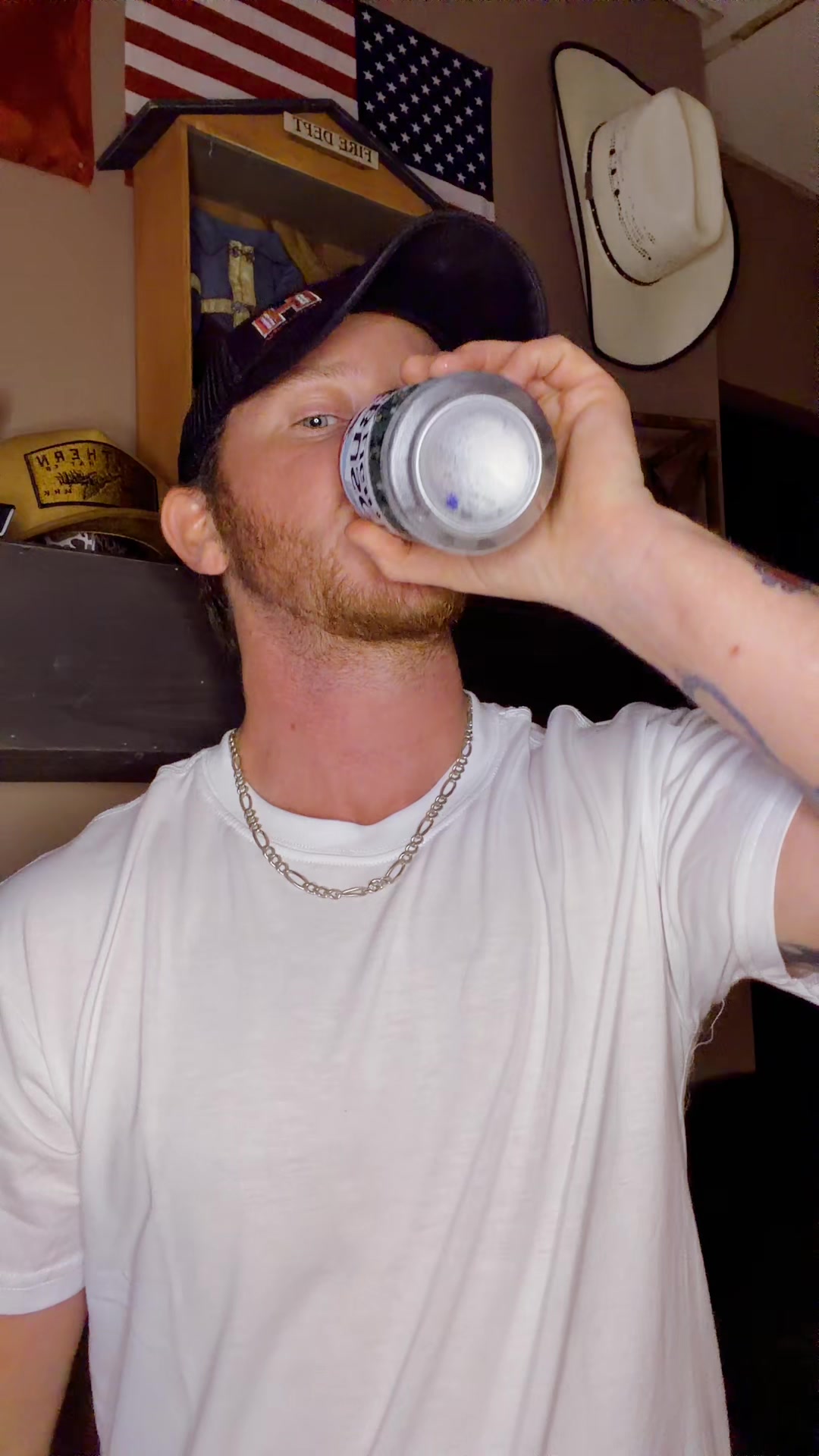 @Riley J 🎙️🤠
