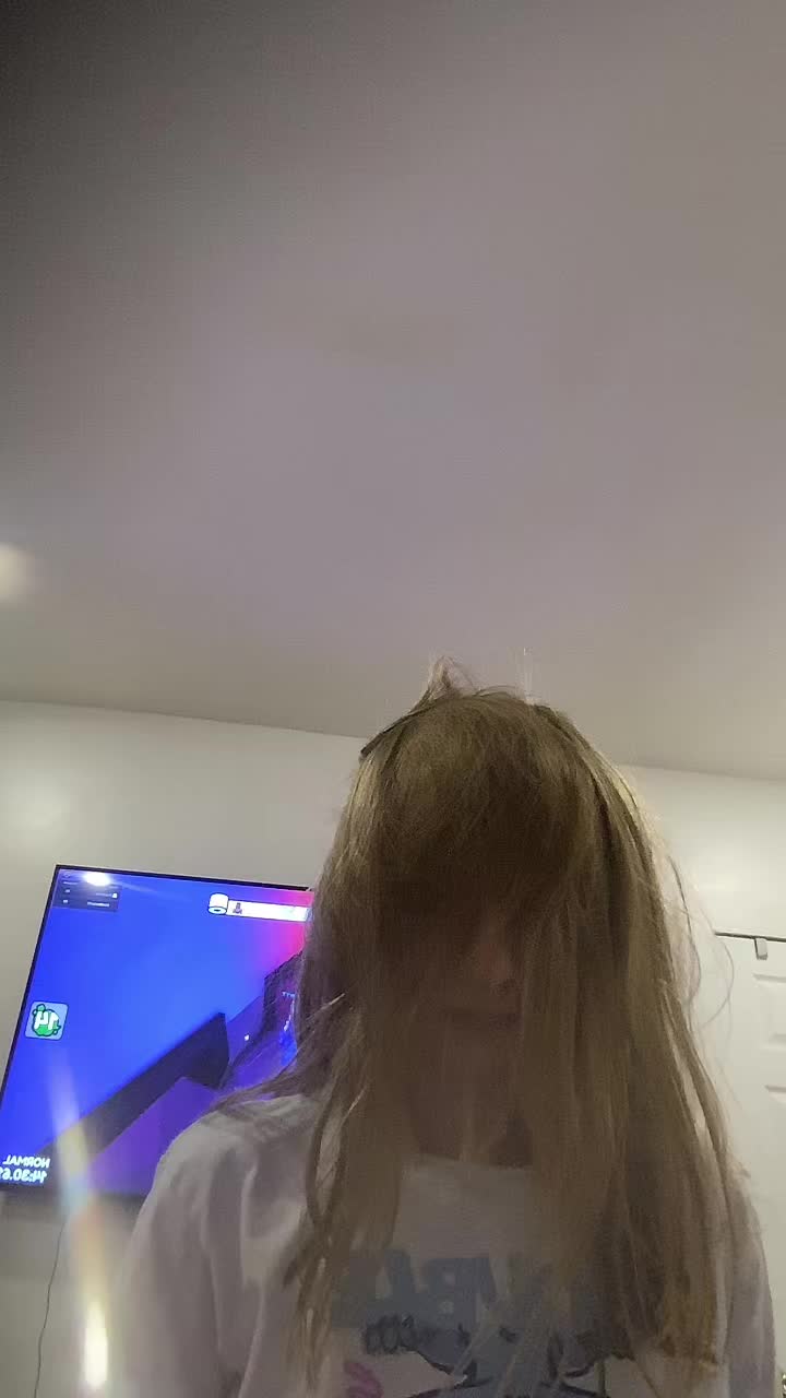 @TeddiAnne
