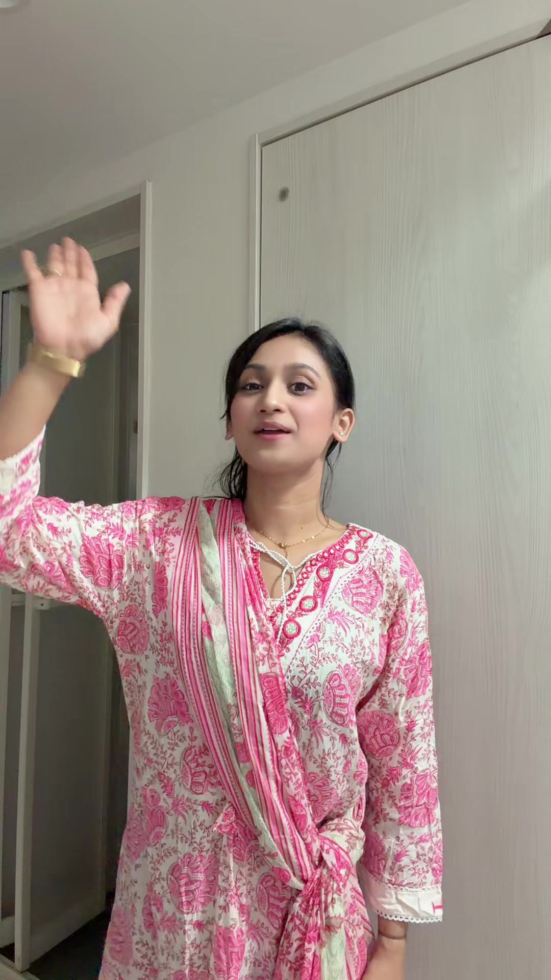 @Shristi🦋🫶