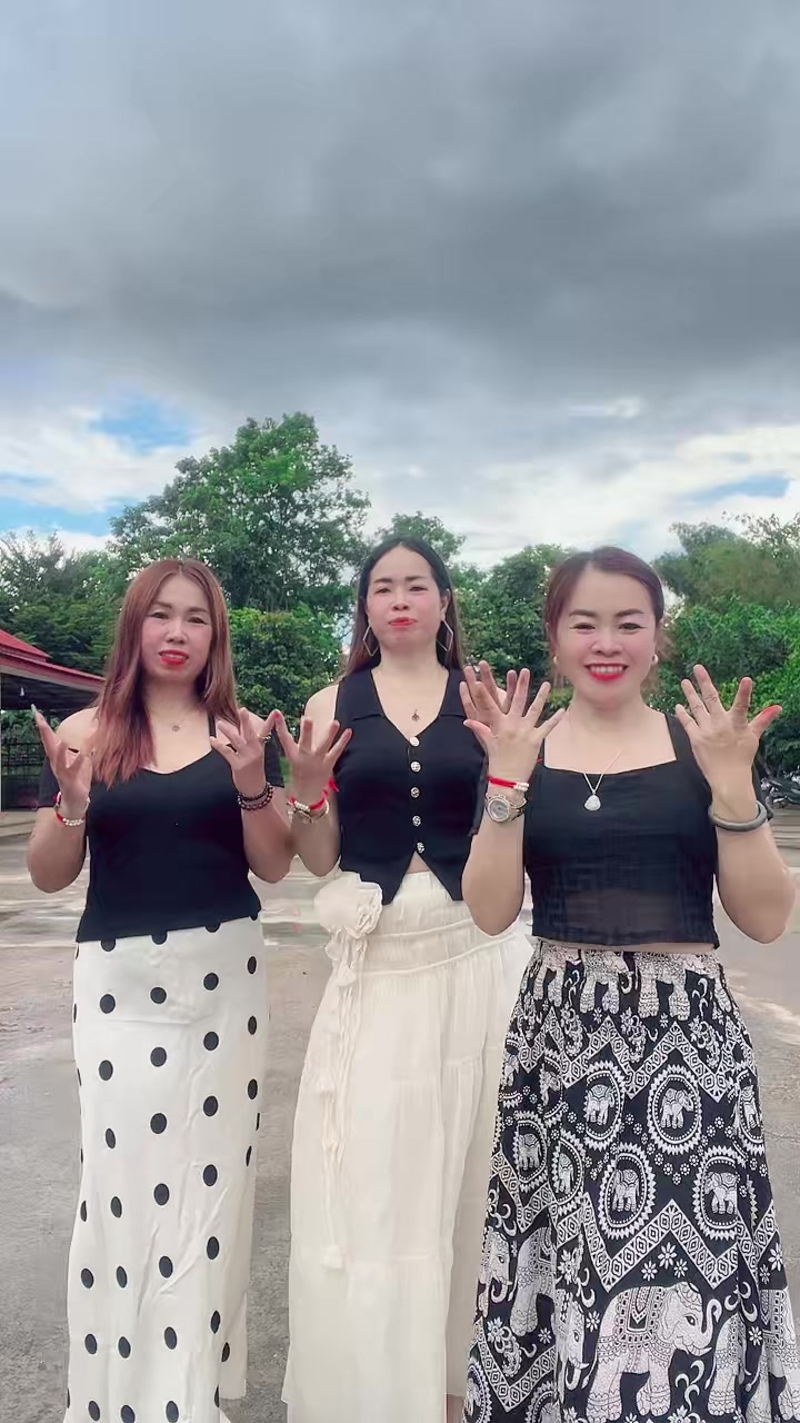 @🍃💚อ้อม อ้อม 💚🍃ဢွမ်ႈၶမ်း
