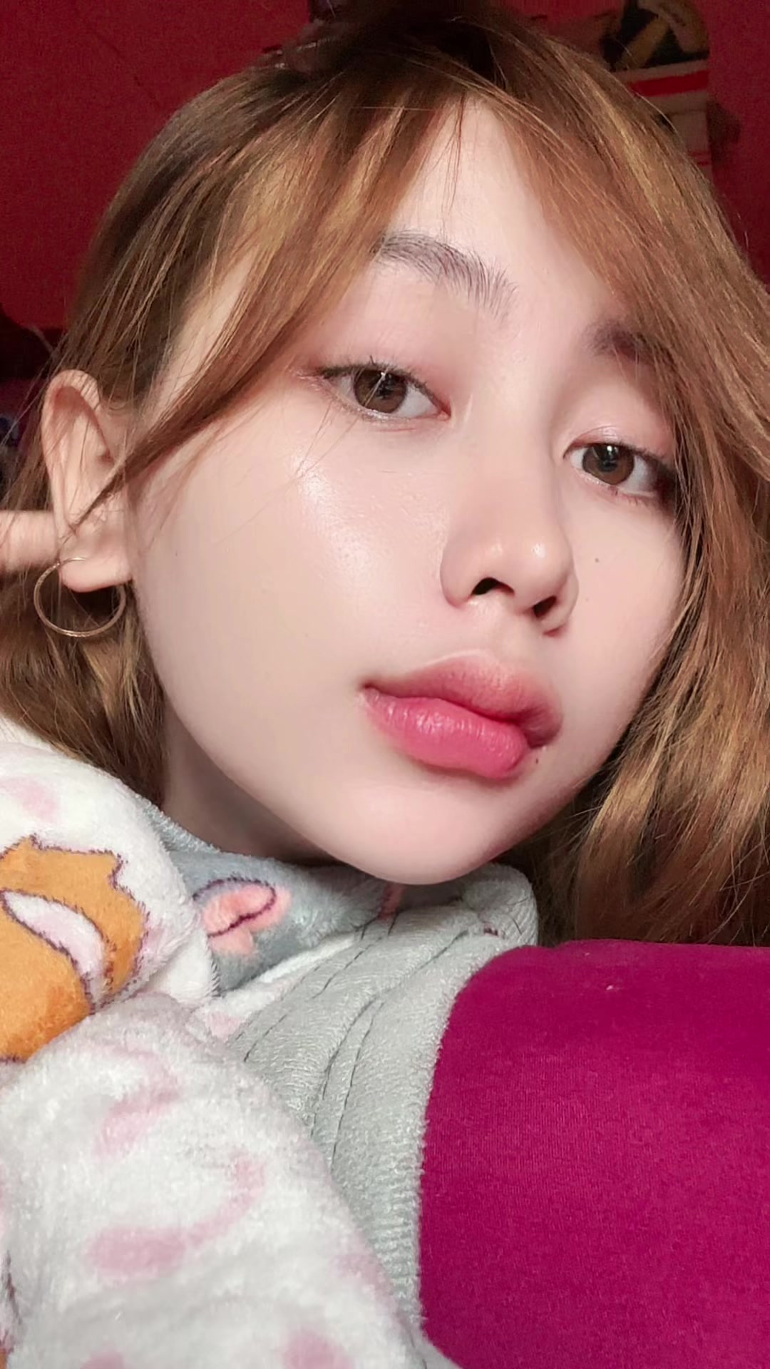@Ayuu