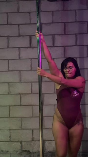 @Kathita | Pole Dance