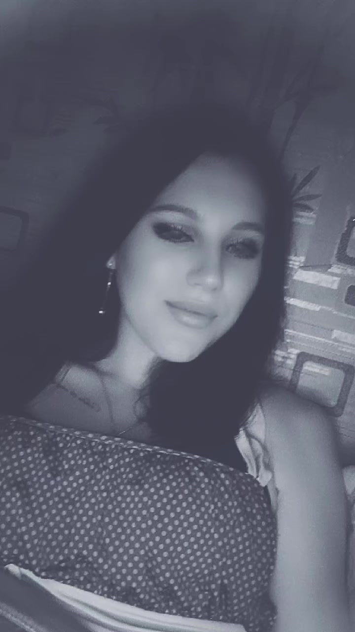 @&laquo;Under the wing of an angel&raquo;🦋