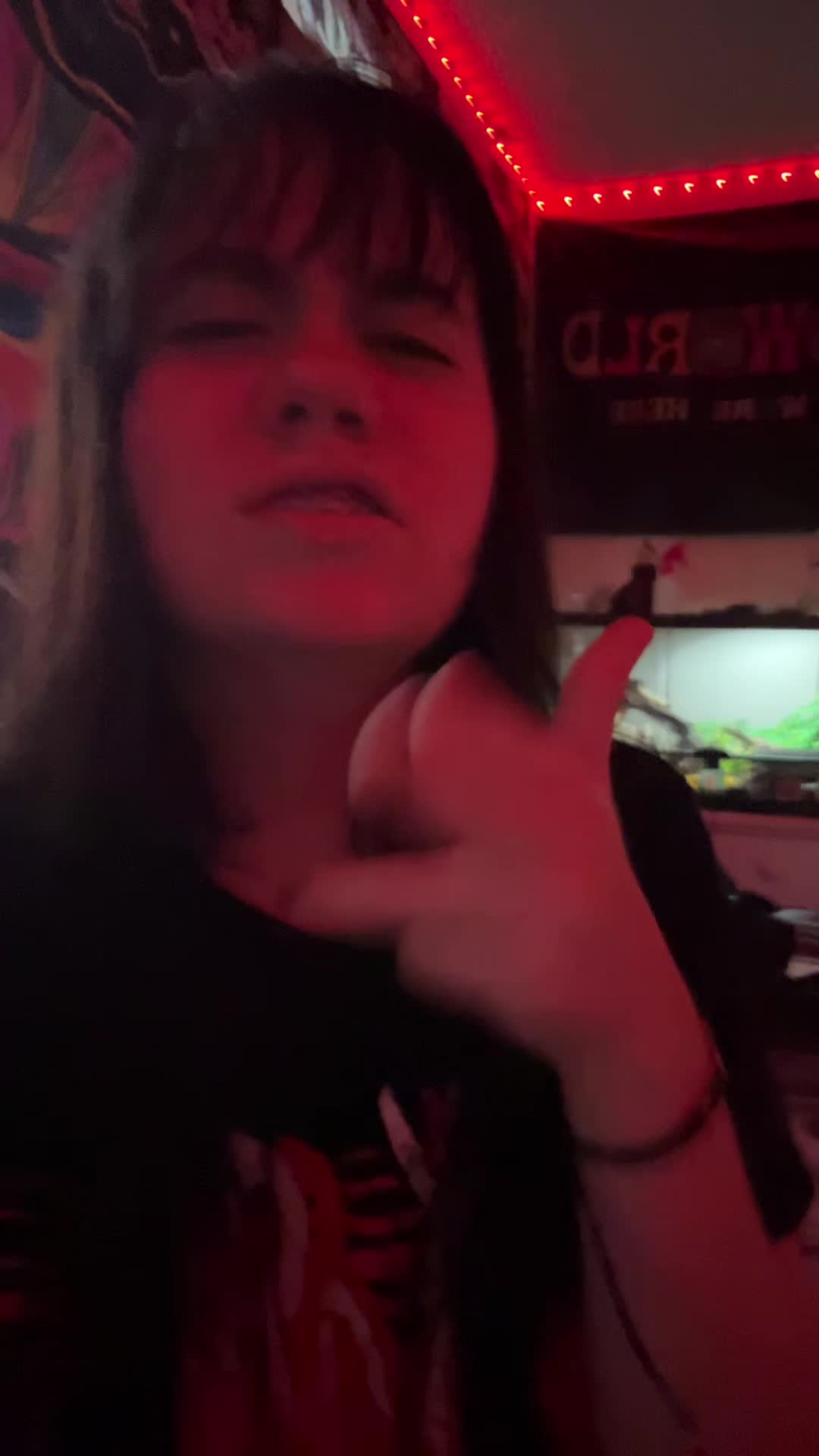 @Emi