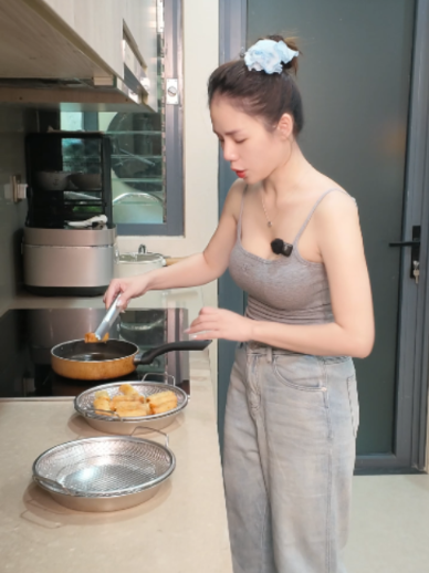 @Chị Đẹp Hương Ly