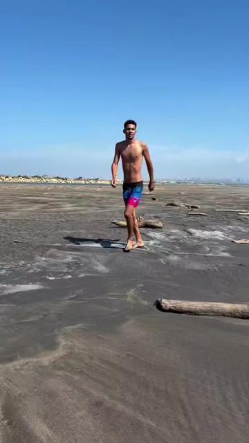 @emikhan1234k01