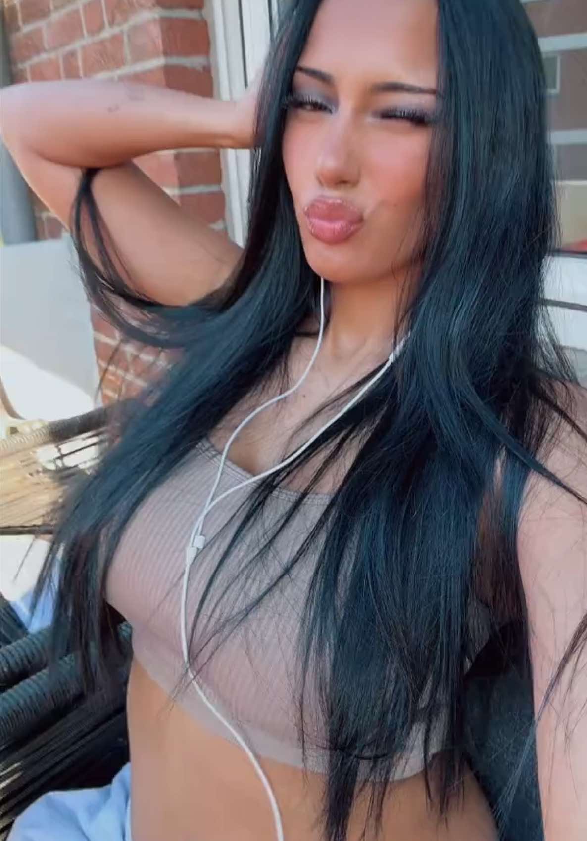 @𝔅