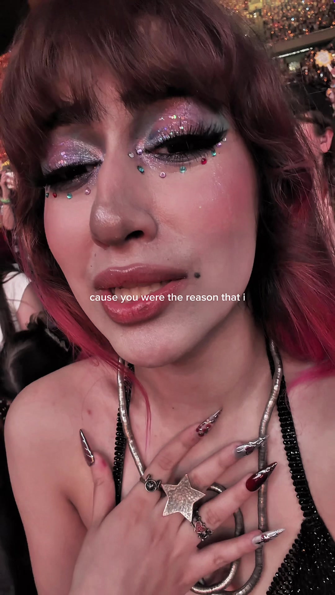 @𝔄𝔫𝔫𝔦𝔢 ⚰︎.