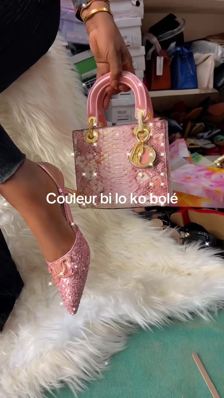 @Fadima la reine des ensembles