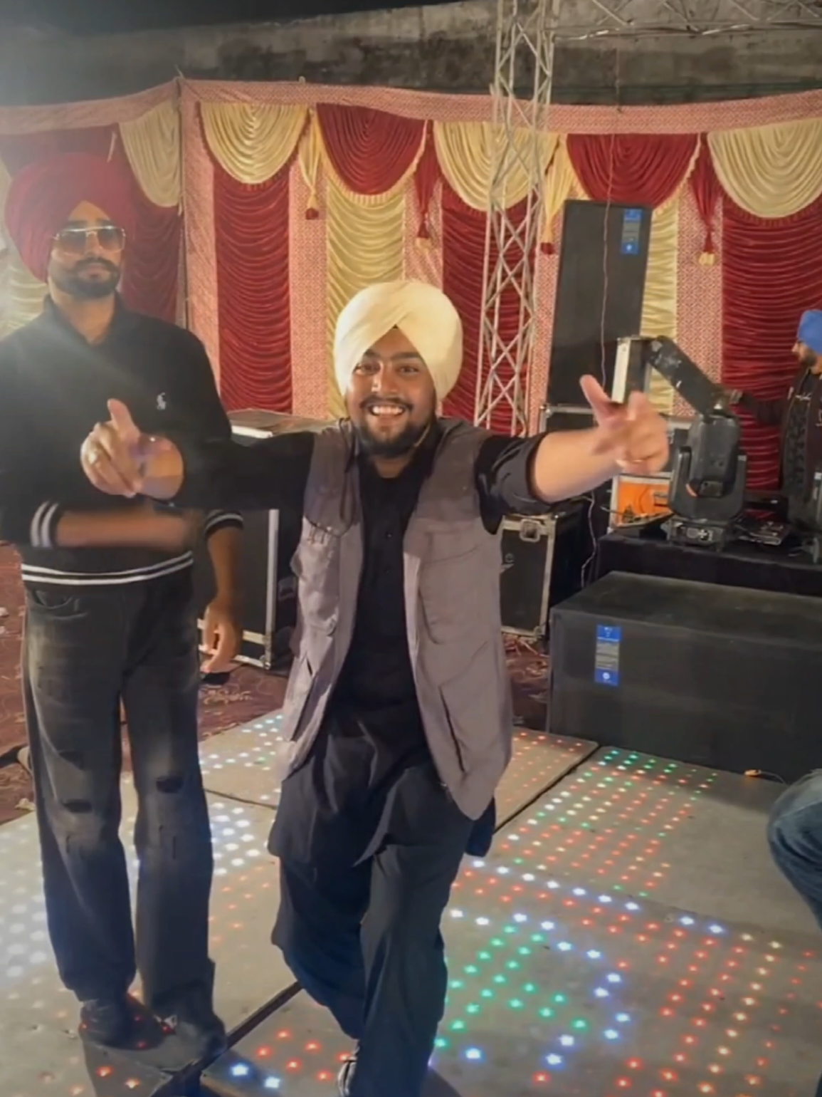 @Smarjit Singh🇸🇬🇸🇬