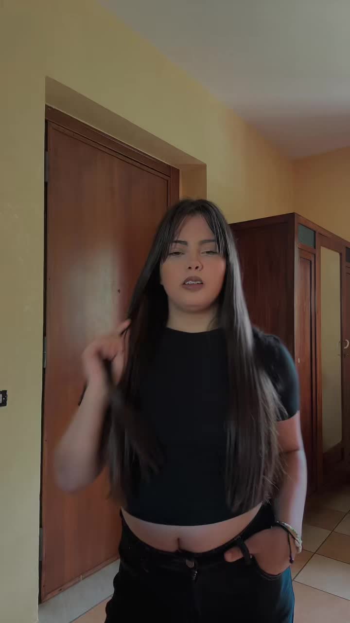@Rosy_09