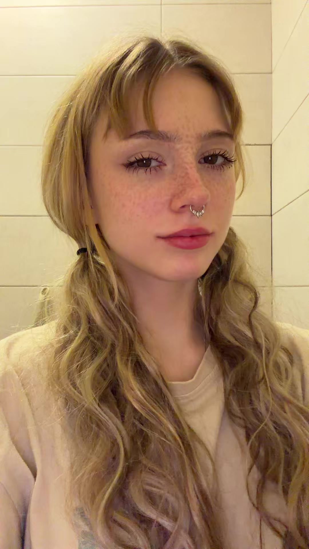 @настя