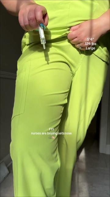@Makaila ✨🖤📲