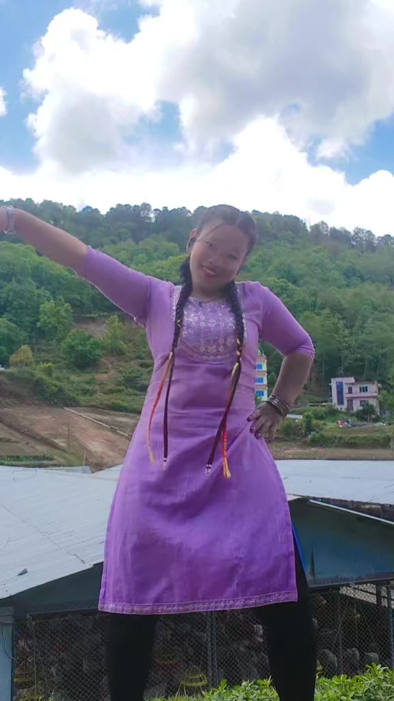 @☦️सोफिया चेपाङ्ग🇳🇵
