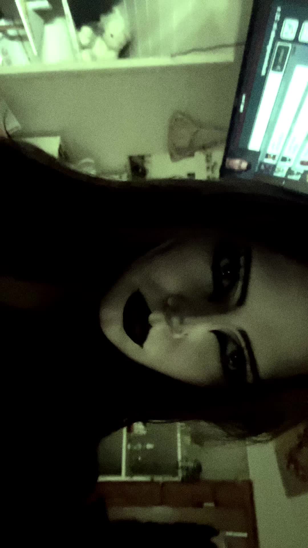 @💋