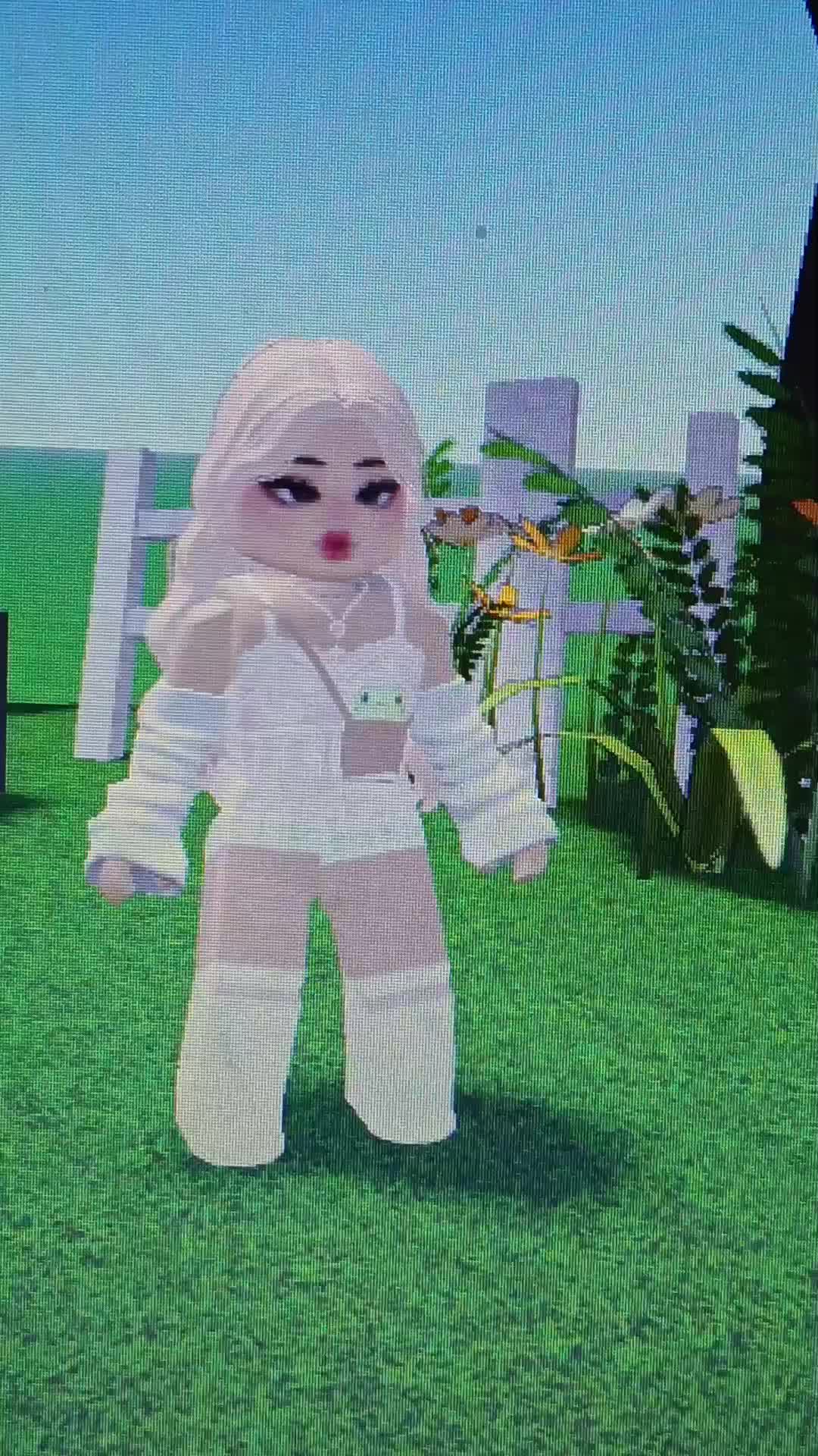 @Sophia