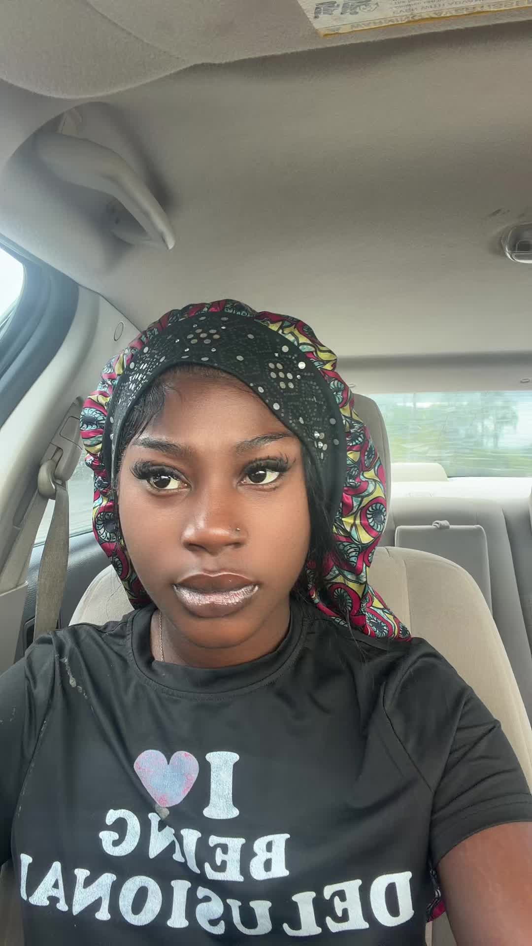 @Nanieee