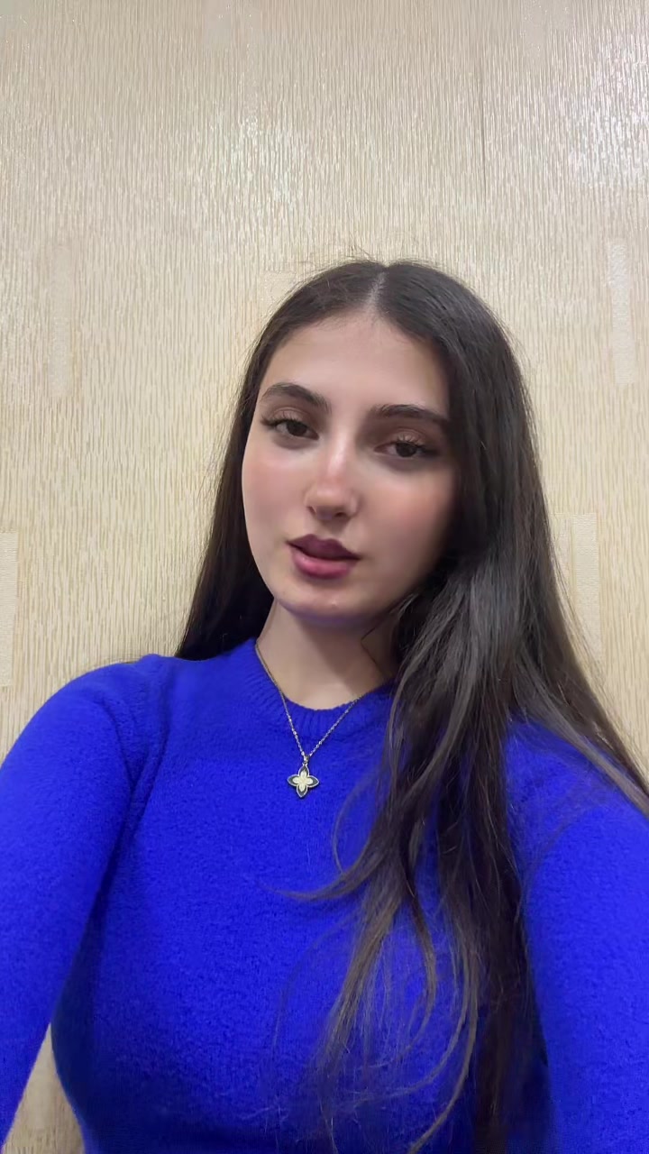 @<3