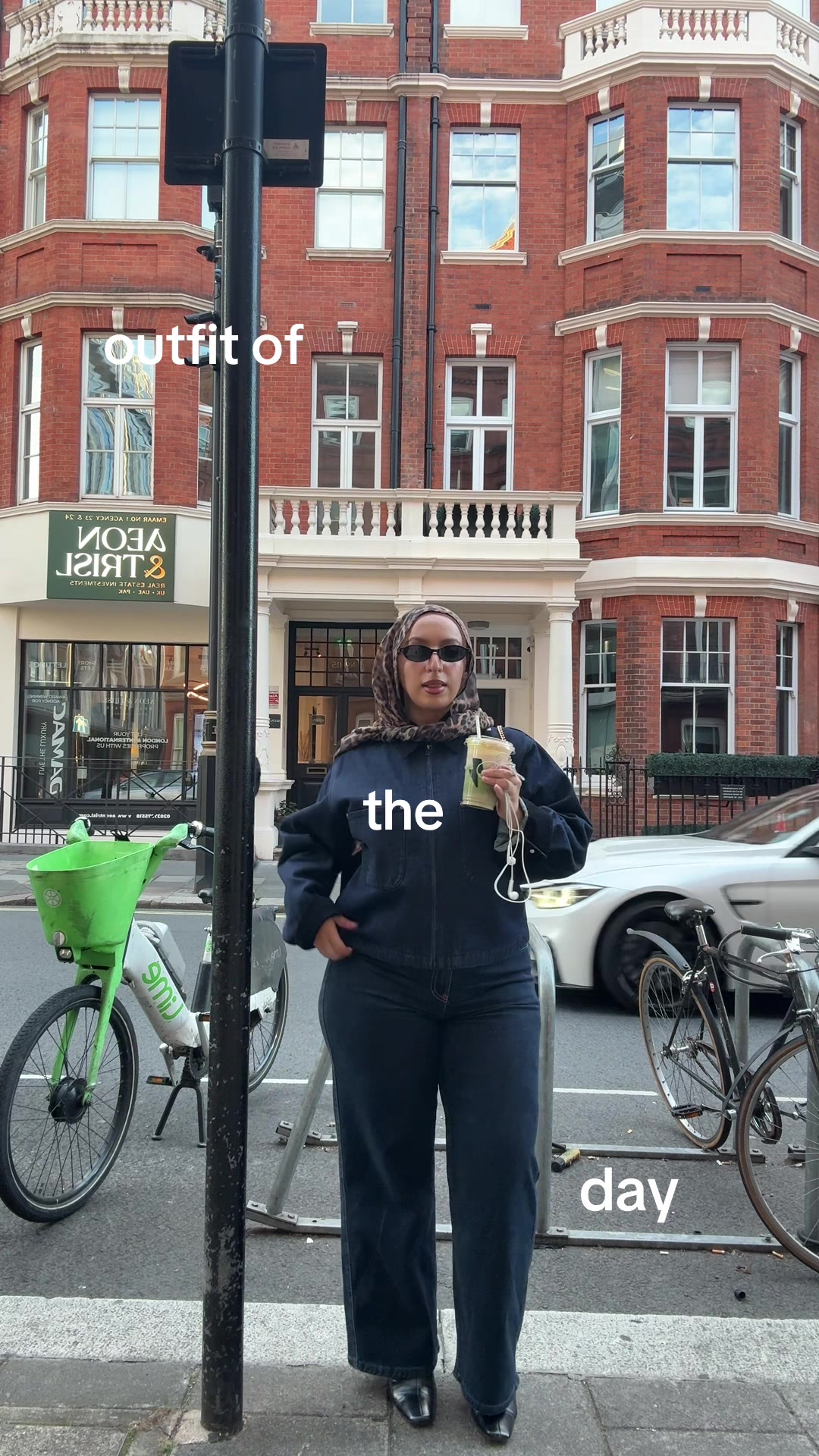 @Lena🍒 London content creator