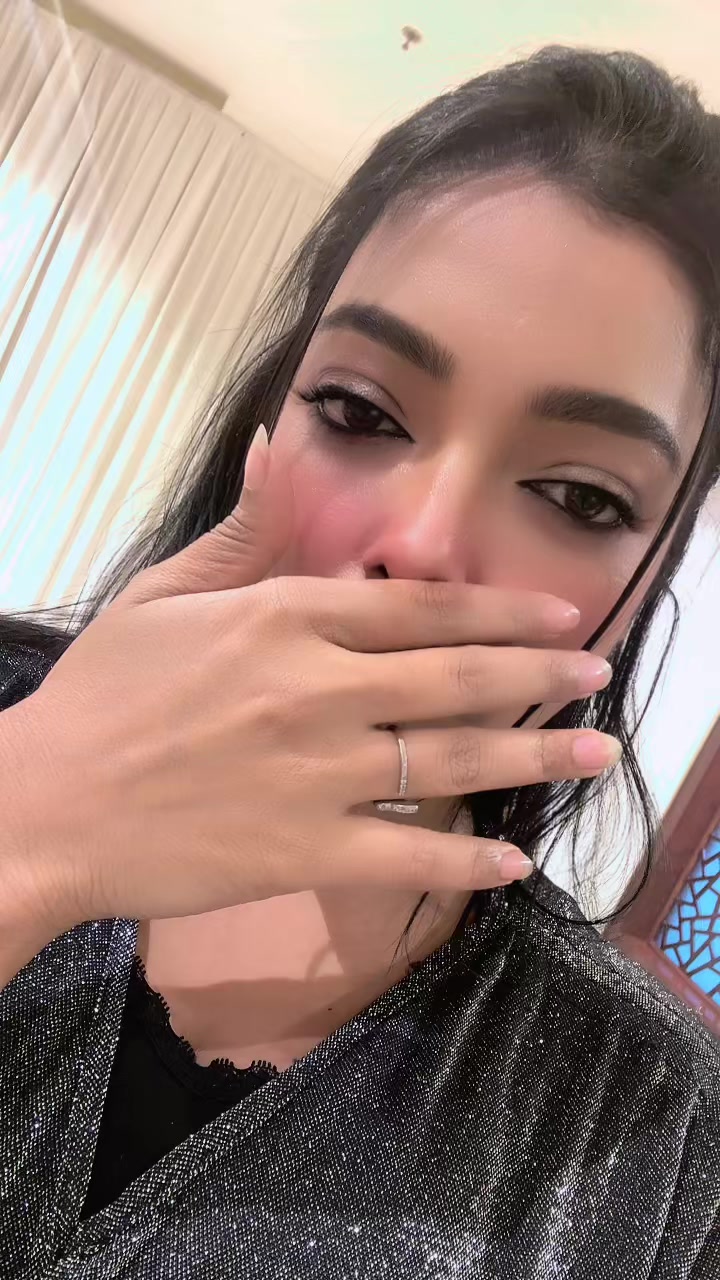 @Aaniyaa 🇦🇪