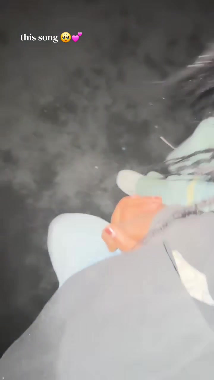 @🧸